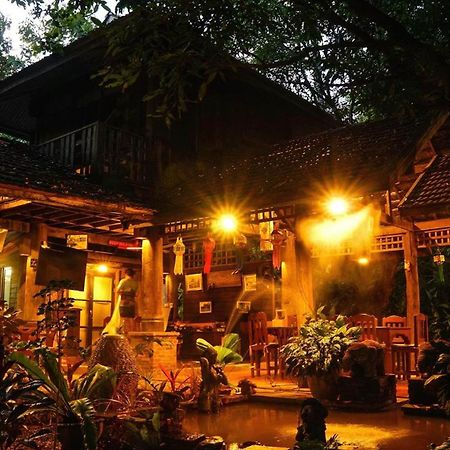 Tongluang Inthanon Homestay โต้งหลวงอินทนนท์โฮมสเตย์ Чом Тхонг Экстерьер фото