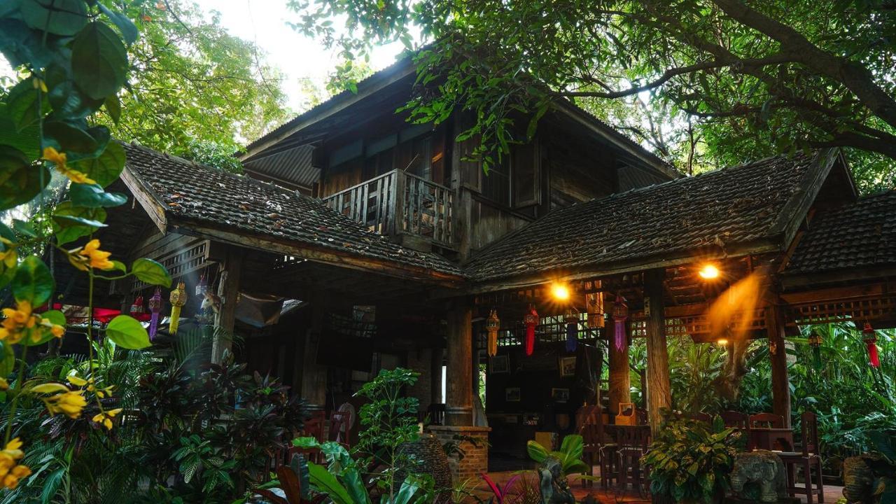 Tongluang Inthanon Homestay โต้งหลวงอินทนนท์โฮมสเตย์ Чом Тхонг Экстерьер фото