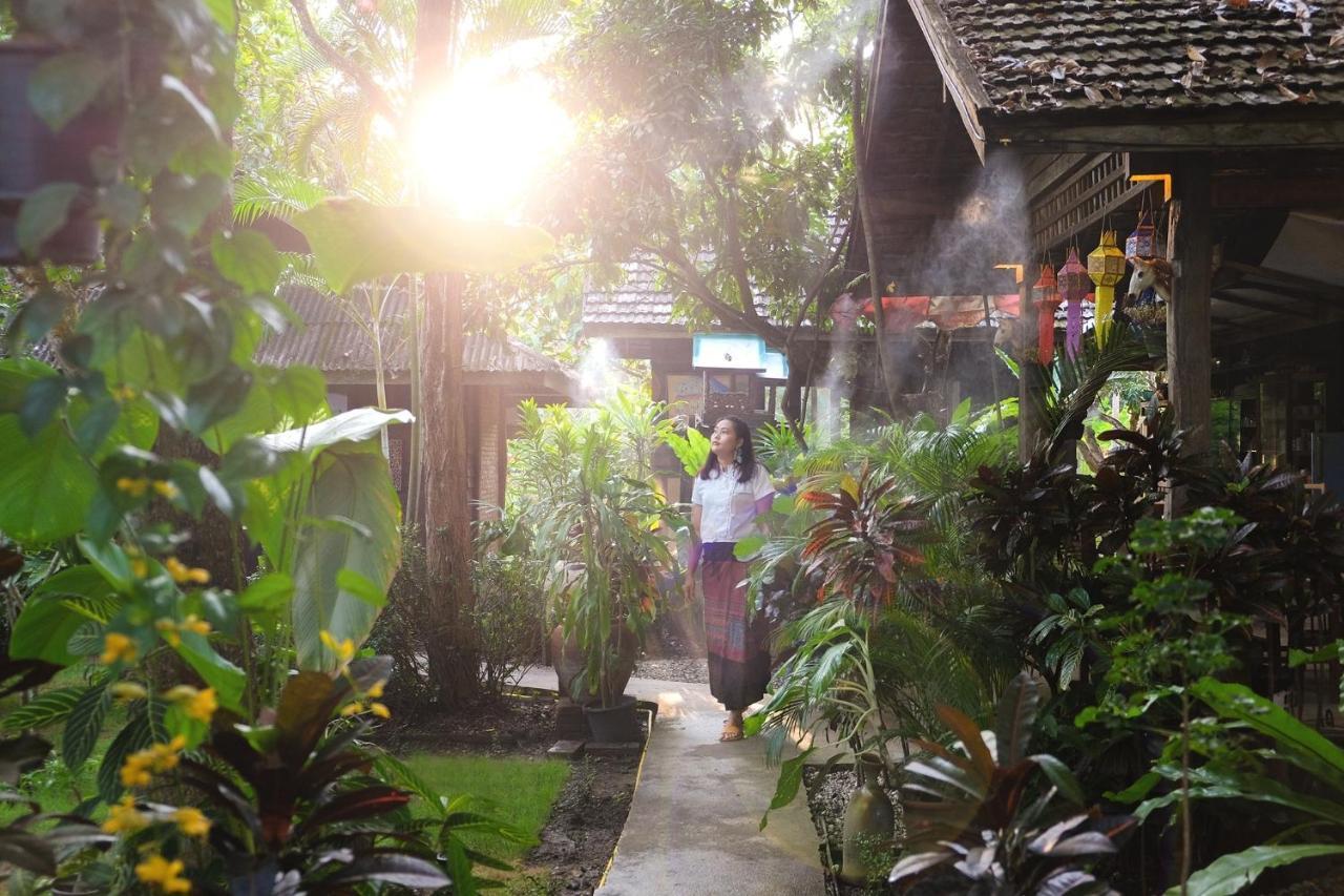 Tongluang Inthanon Homestay โต้งหลวงอินทนนท์โฮมสเตย์ Чом Тхонг Экстерьер фото