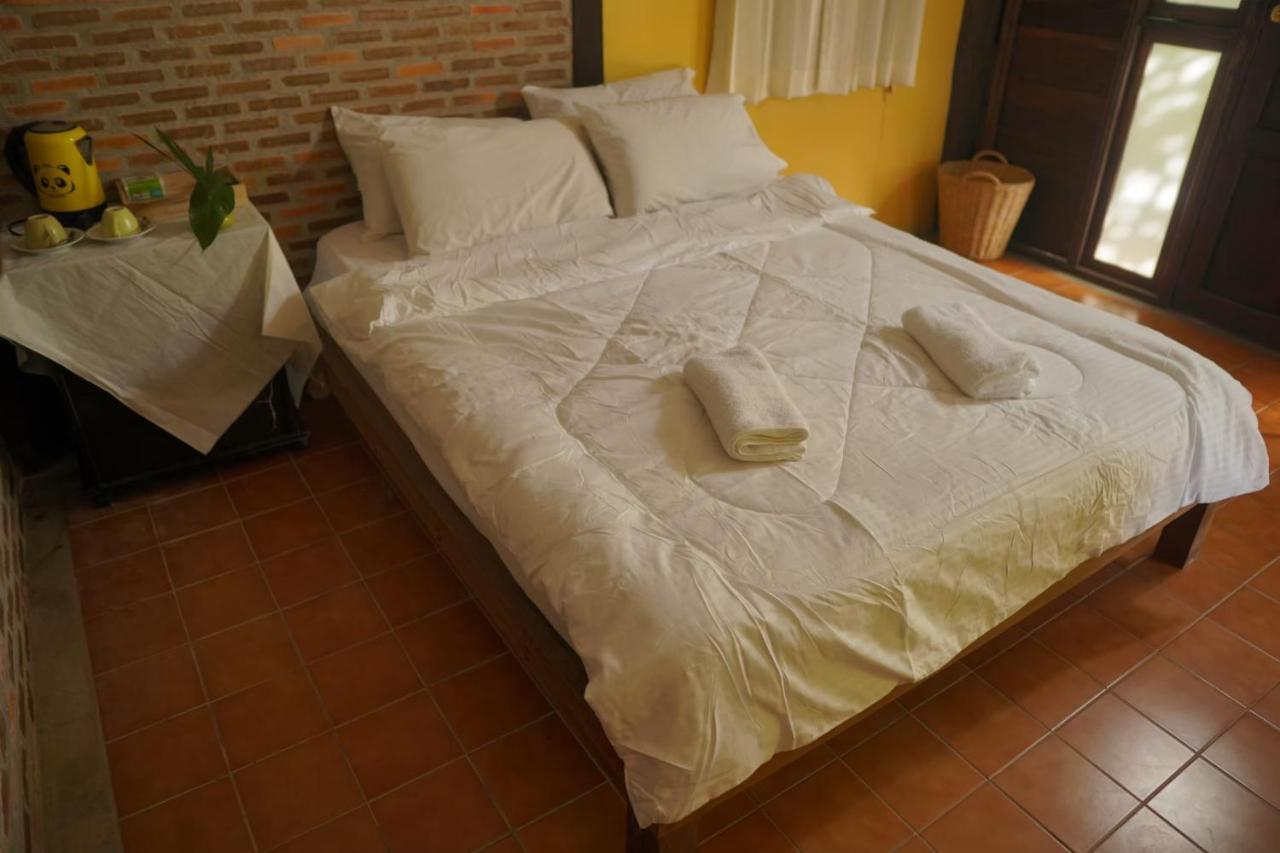 Tongluang Inthanon Homestay โต้งหลวงอินทนนท์โฮมสเตย์ Чом Тхонг Экстерьер фото