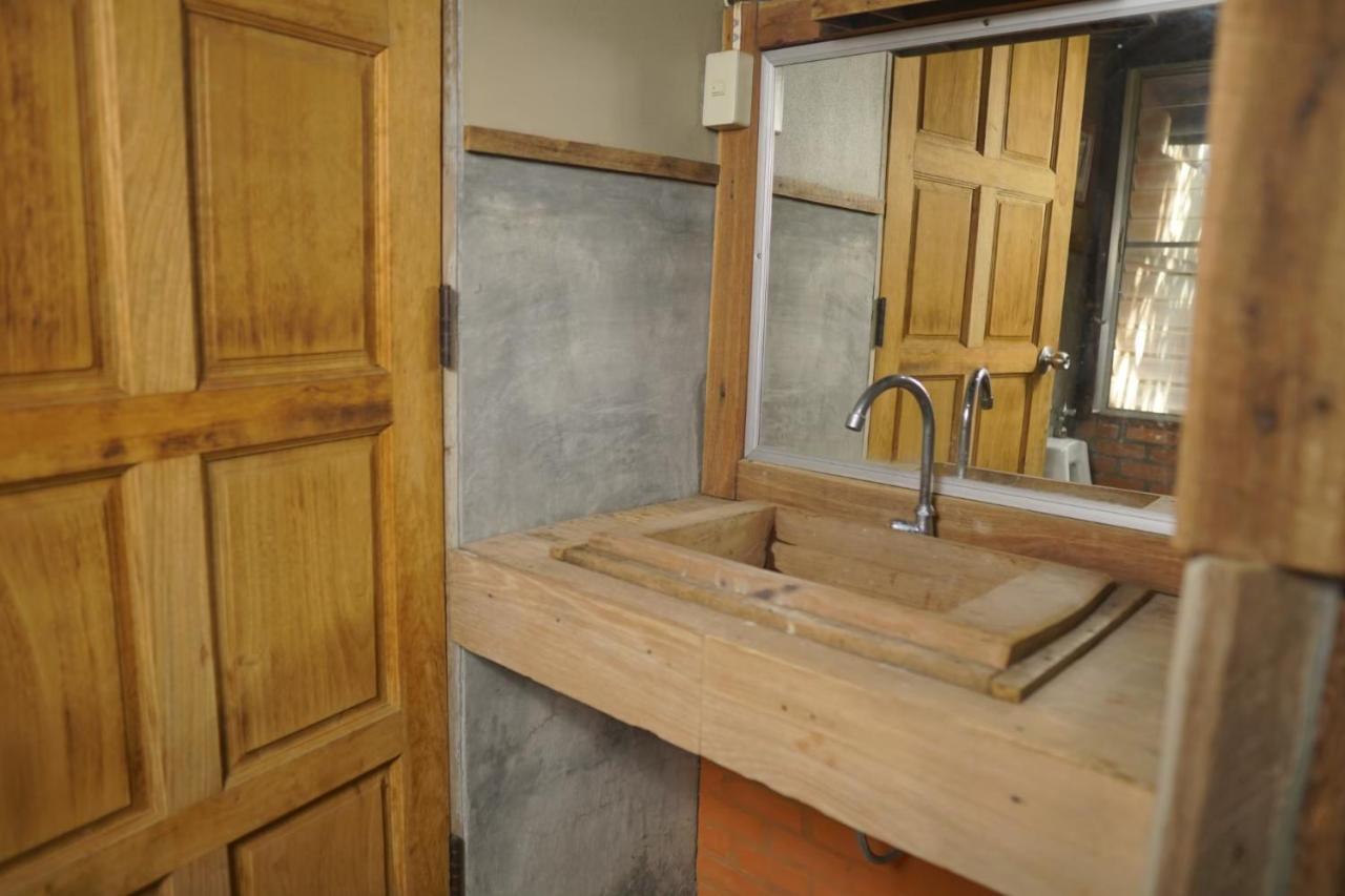 Tongluang Inthanon Homestay โต้งหลวงอินทนนท์โฮมสเตย์ Чом Тхонг Экстерьер фото